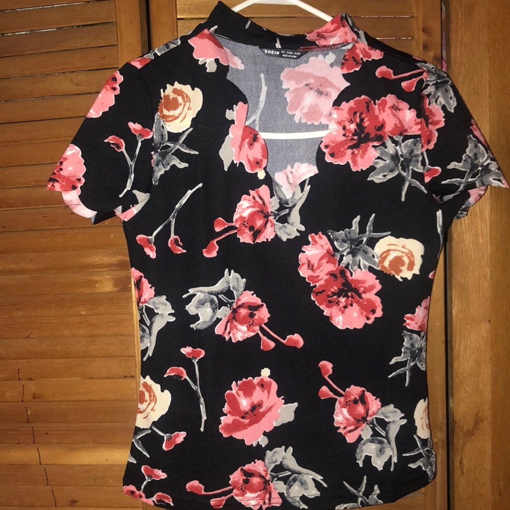 Cute summer top from SHEIN , good material